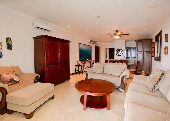 Fifth-floor With Breathtaking Ocean Views, Stylish Interior & Prime Location Near Flamingo Playa Flamingo