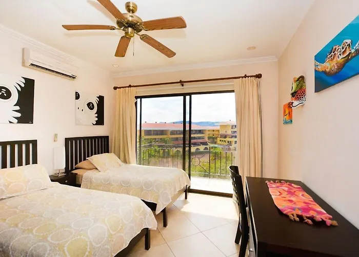 Сasa de vacaciones Fifth-floor With Breathtaking Ocean Views, Stylish Interior & Prime Location Near Flamingo Playa Flamingo