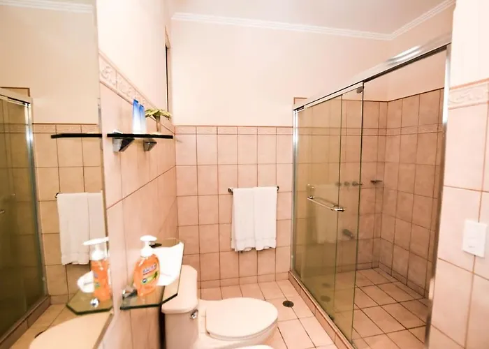 Fifth-floor With Breathtaking Ocean Views, Stylish Interior & Prime Location Near Flamingo Playa Flamingo