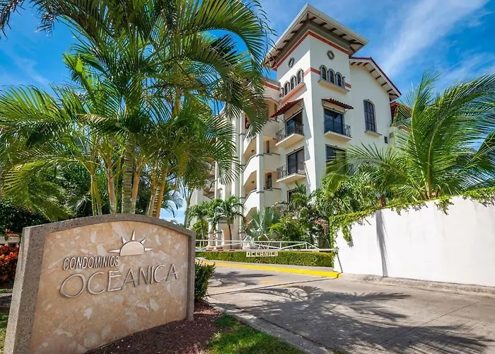 Fifth-floor With Breathtaking Ocean Views, Stylish Interior & Prime Location Near Flamingo Playa Flamingo